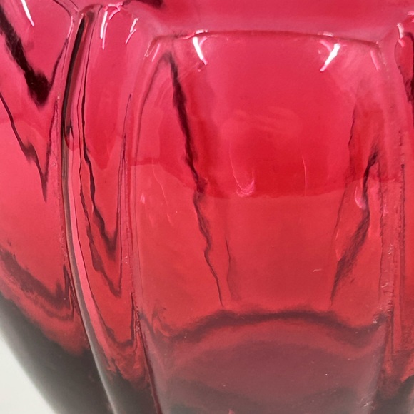 Fenton, Vase, Cranberry Glass. - Picture 5 of 7